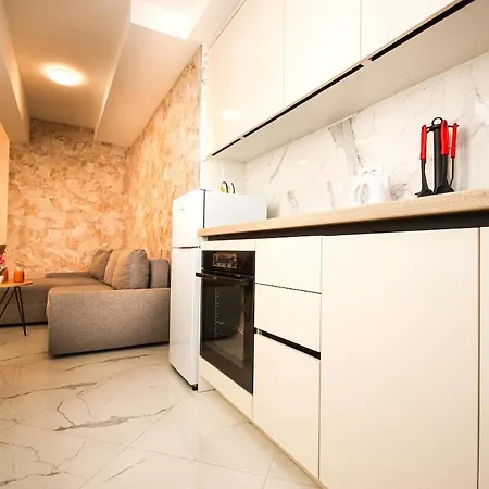 Rita, A New With A Parking Space Apartamento