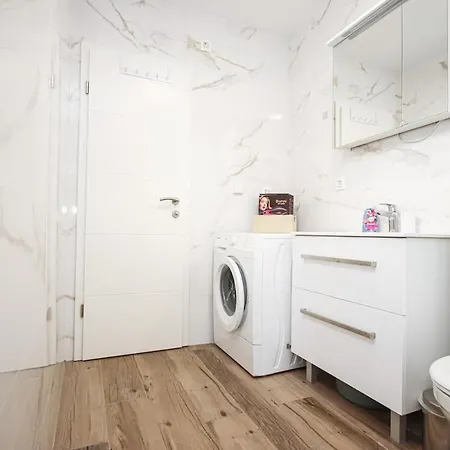 Rita, A New With A Parking Space Apartamento *